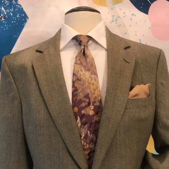 Joseph A bank - Picture 1 of 17